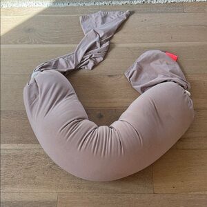 bbhugme Adjustable Pregnancy Pillow – Full Body Support for Side Sleeping pink